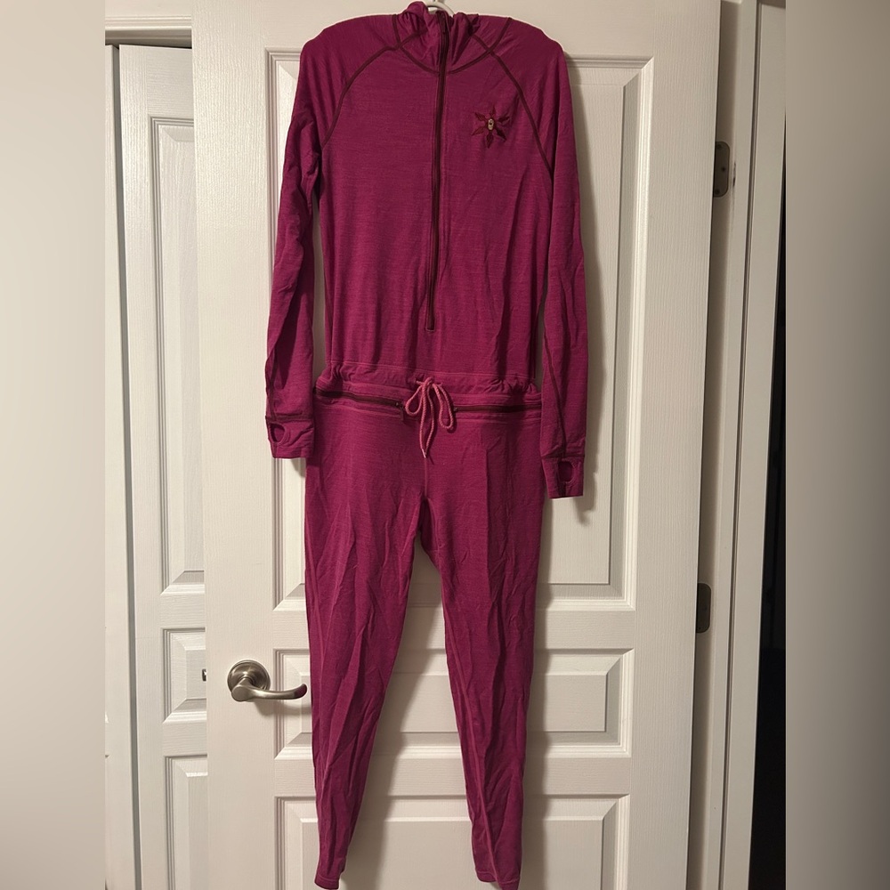 NWOT- Women’s Merino Nija Suit